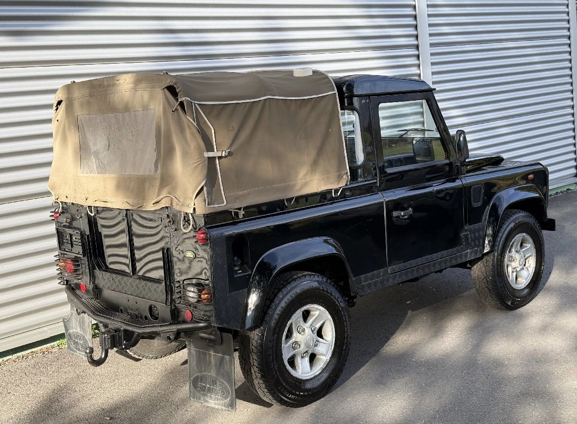 Land Rover Autos: Land Rover Defender 90 2.5 TD 5 – Gebraucht aus Haag (Rheintal) von eli_5xds 5
