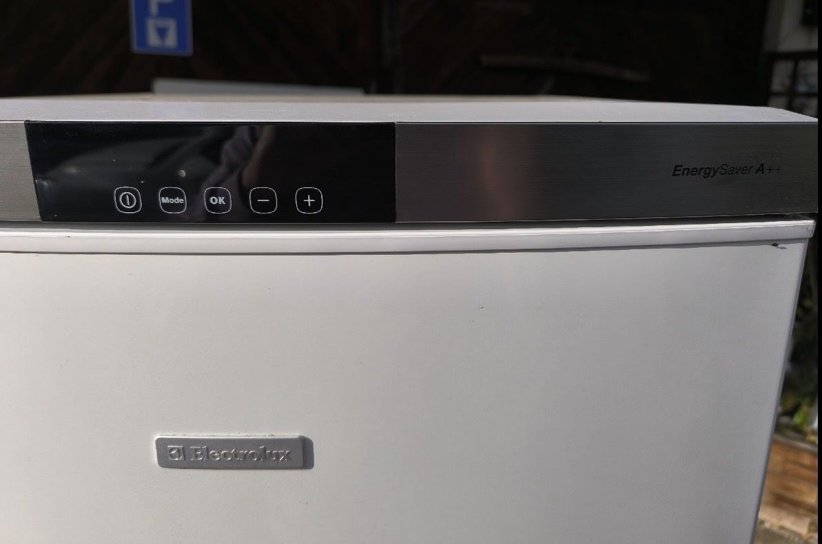 Electrolux Congelatori: Tiefkühler / Tiefkühlschrank – Usato da Ohmstal venduto da M1V4RS9G 1