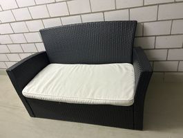 Gartensofa Rattan schwarz mit Sitzkissen guter Zustand