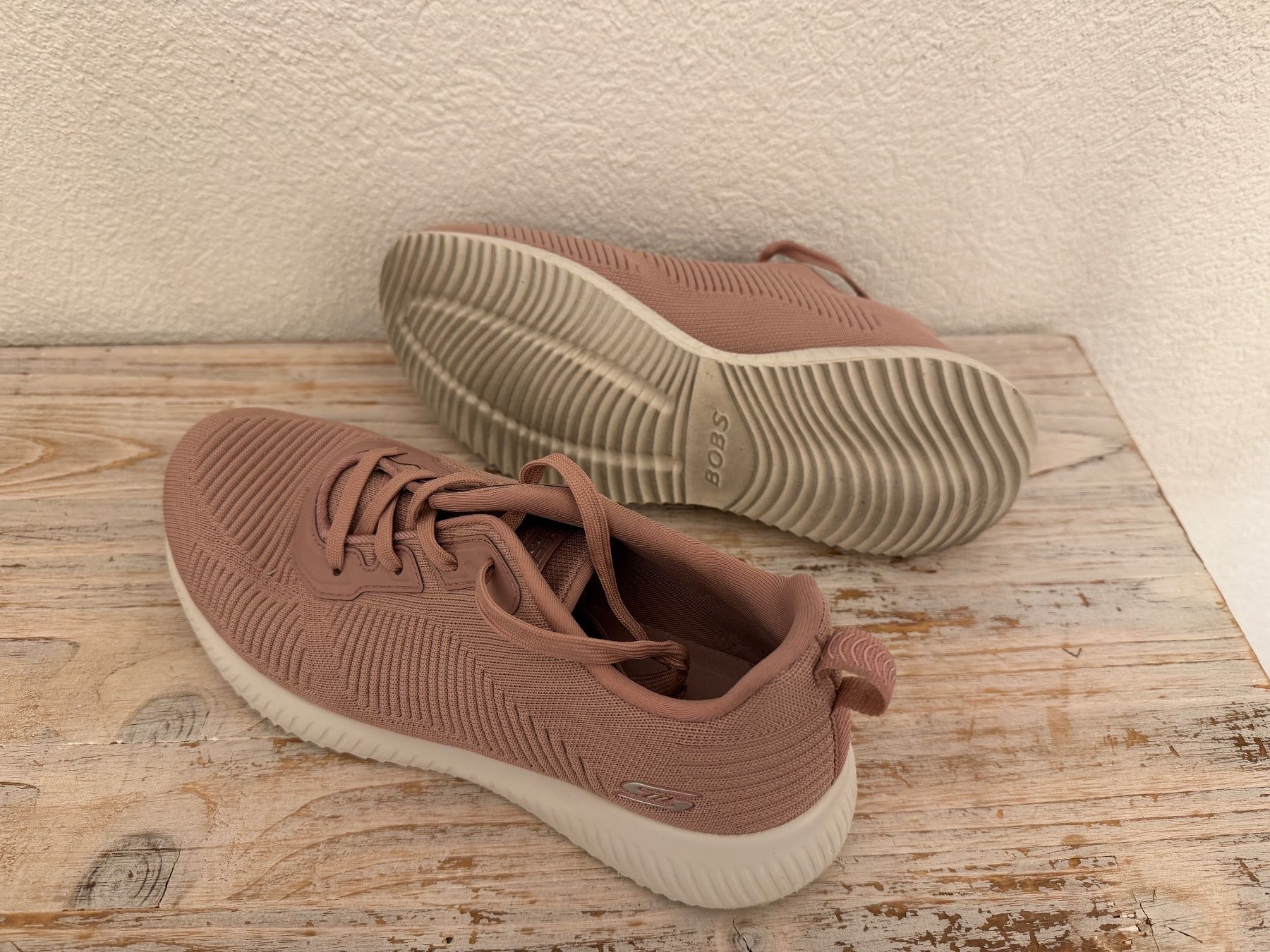 Skechers Chaussures femmes: Damen Sneaker Skechers Bobs, Gröss 39 – D'occasion à Wolfwil par Inseider12 5