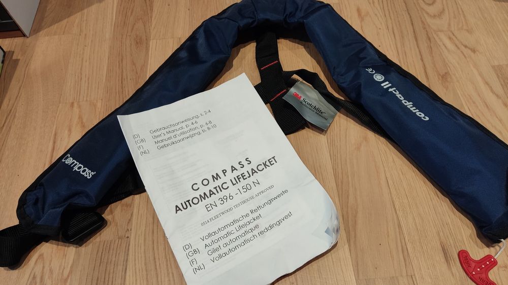 Rettungsweste / Schwimmweste selbstaufblasend Kaufen auf Ricardo