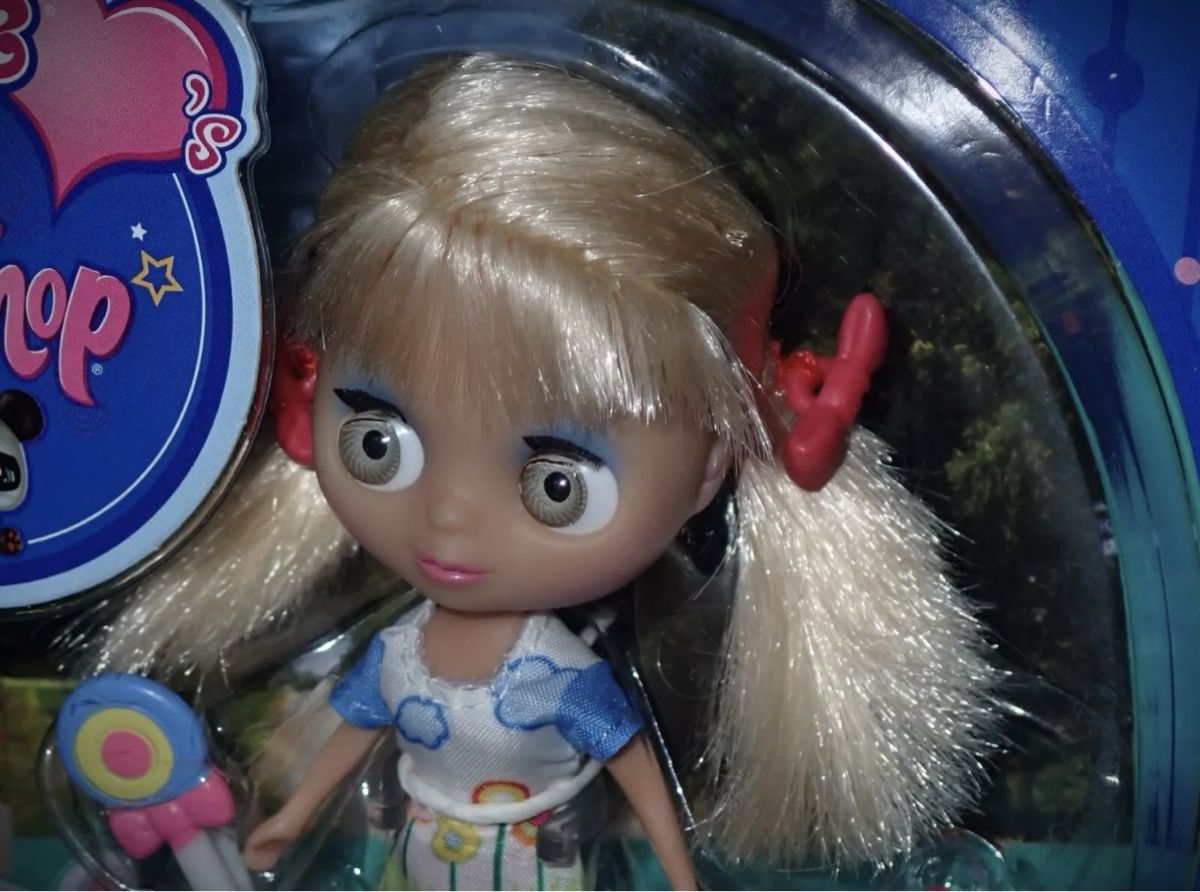 Hasbro Giocattoli: Littlest Pet Shop Blythe Puppe – Nuovo (secondo la descrizione) da Neerach venduto da irasan 2