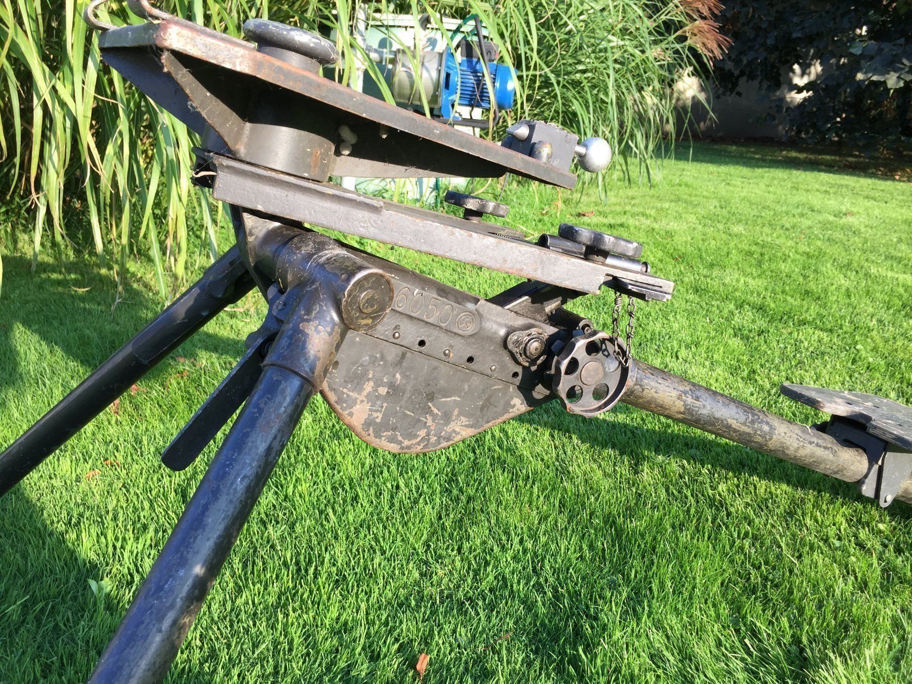 Supporti a parete: Lafette mit Sitz – Usato da Oberriet SG venduto da Wingcommander 9
