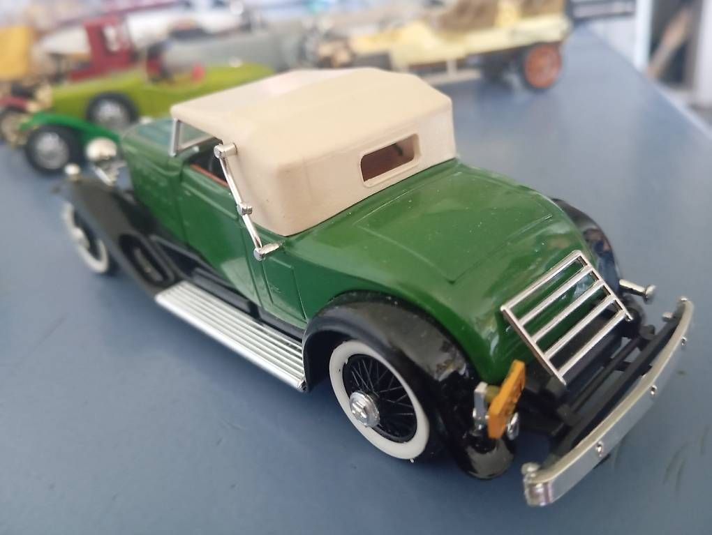 Cadillac Voitures modèles: Cadillac V16 1931 – D'occasion à Basel par Petergunn 3