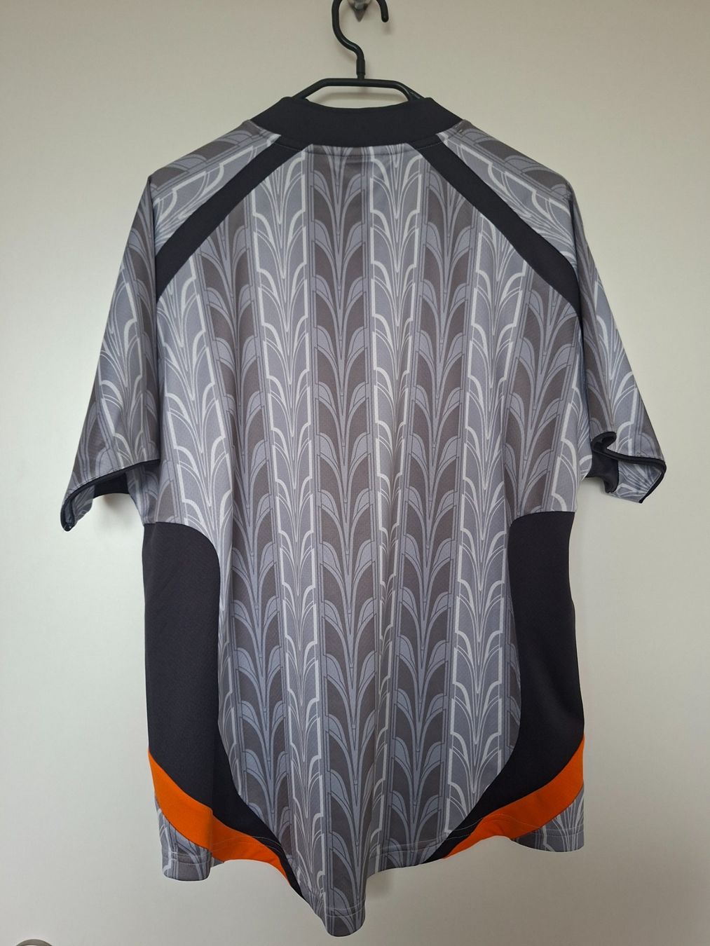 Puma Canottiere & Pantaloni: Maillot Sport PUMA – Usato da Lovens venduto da lea_2gkz 1
