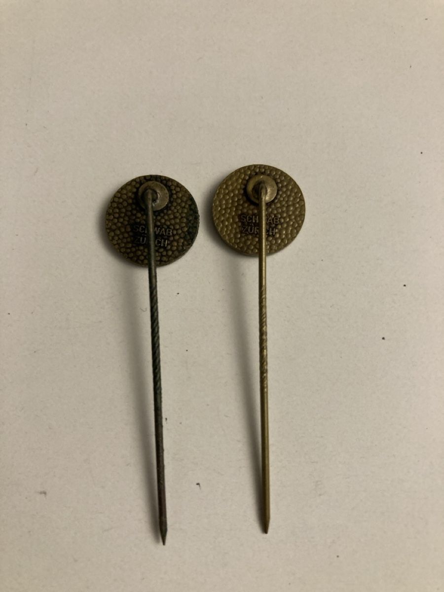 Spille & Fermagli: 2x Vintage Anstecknadel Schweizer  Velofahrer – Usato da Winterthur venduto da silen 1