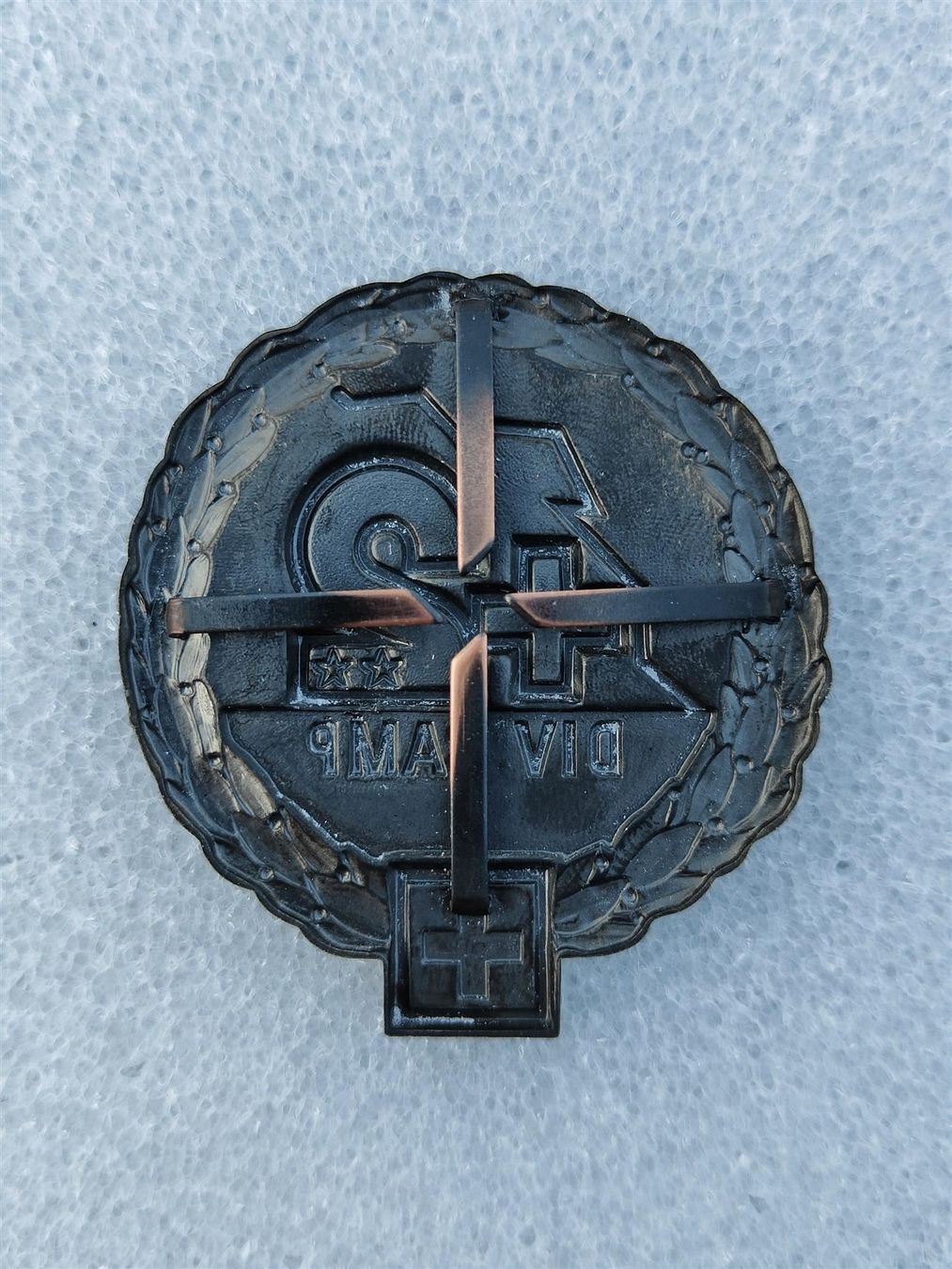 Placchette & Badge: Béretemblem Felddivision 2 Variante 1 – Usato da Bauma venduto da SwissMilitaria 1