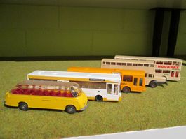 5 Autobusse Omnibusse H0 4 x Wiking neuwertig ohne OVP