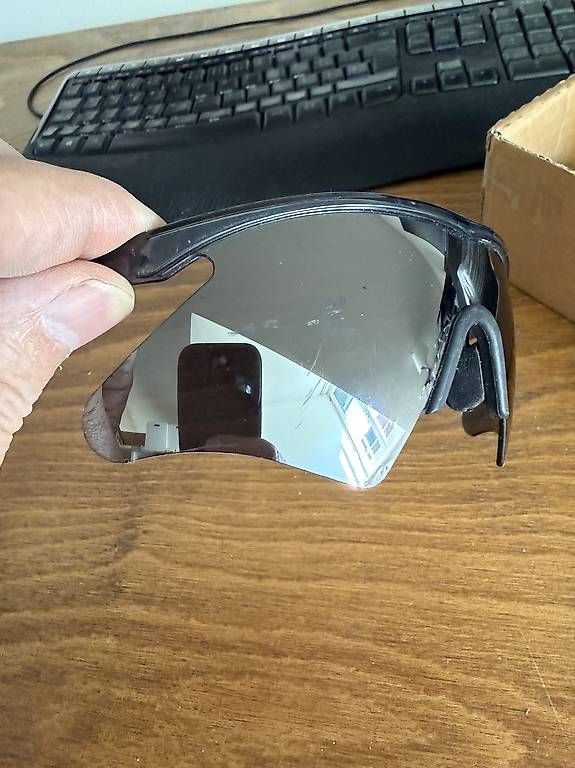 Oakley Occhiali & Lenti: Oakley Sportbrille – Difettoso da muttenz venduto da Ricardania 1