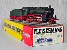 Fleischmann 4813, KPEV, G8.2, 5353, grün, Analog, Vitrine