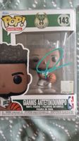 Funko pop signé par Giannis Antetokounmpo certifié JSA