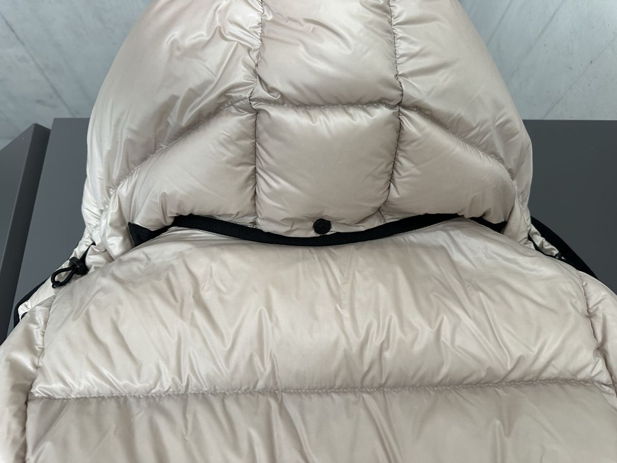 Moncler Giacche: Moncler Daunenjacke – Nuovo (secondo la descrizione) da Horn venduto da iva_gc6d 7
