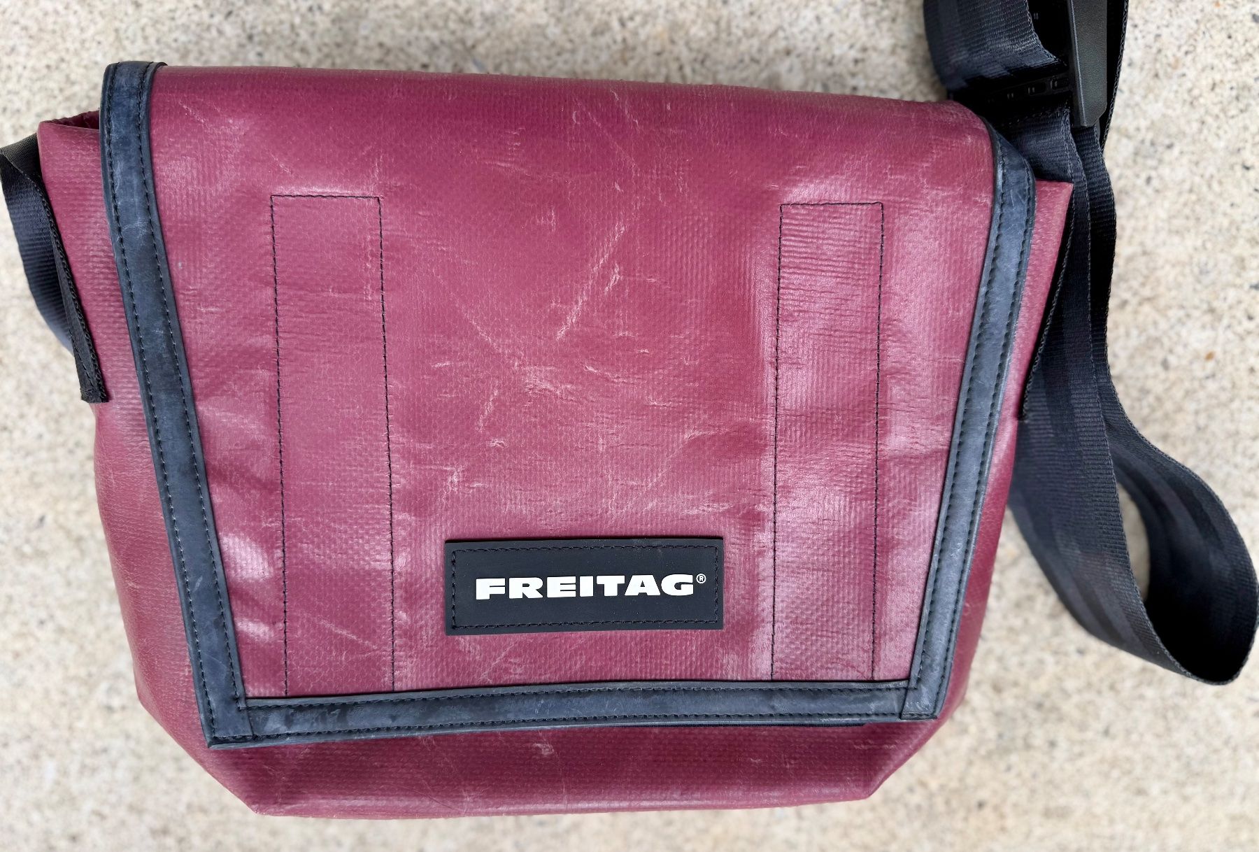 Freitag Borse: Freitag Lassie F11, bordeaux rot – Nuovo (secondo la descrizione) da Brugg AG venduto da Lullemu