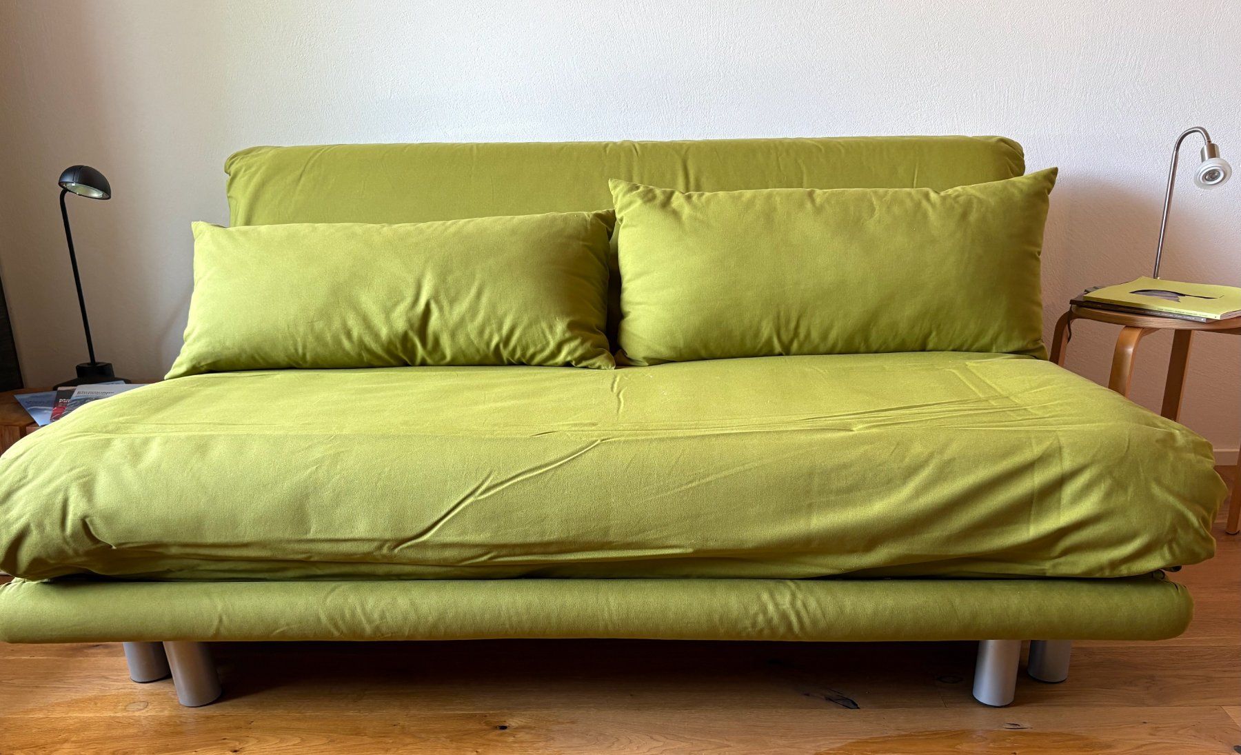 Sofas: Ligne roset Multi Stoff Dreisitzer grün – Gebraucht aus Seewis Dorf von cardioking