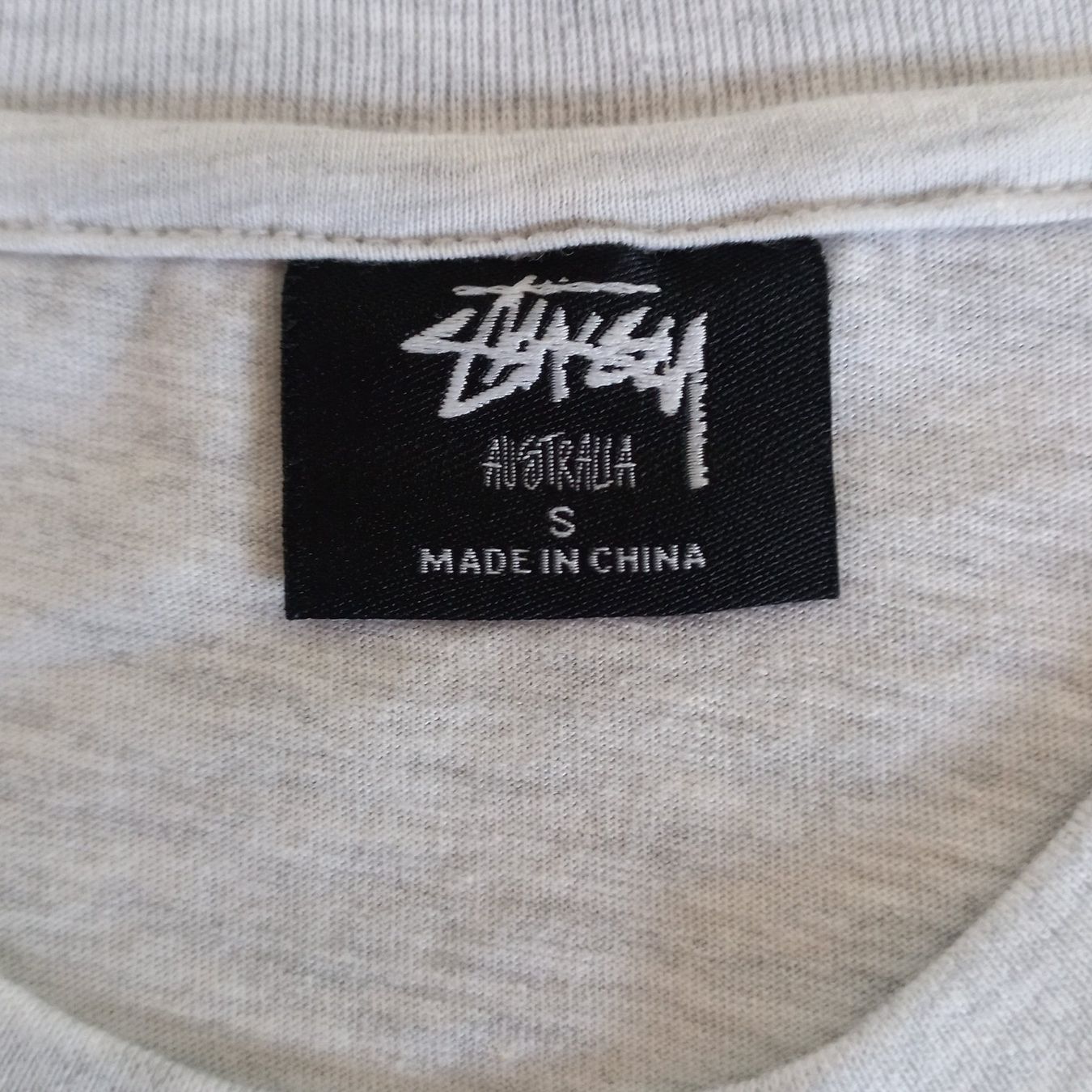 Stüssy T-shirt: Stüssy Box Logo Tee (S) – Nuovo e nell'imballaggio originale da Chamoson venduto da Sapoloshop 2
