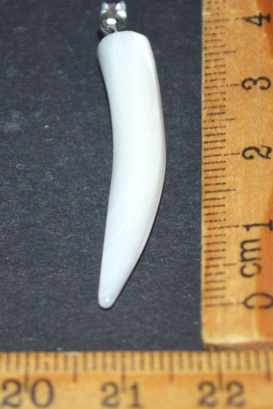 Ciondoli: Anhänger L-8310 – Perlmutter Zahn ca. 3cm – Nuovo e nell'imballaggio originale da Goldiwil (Thun) venduto da han_v5b7 5