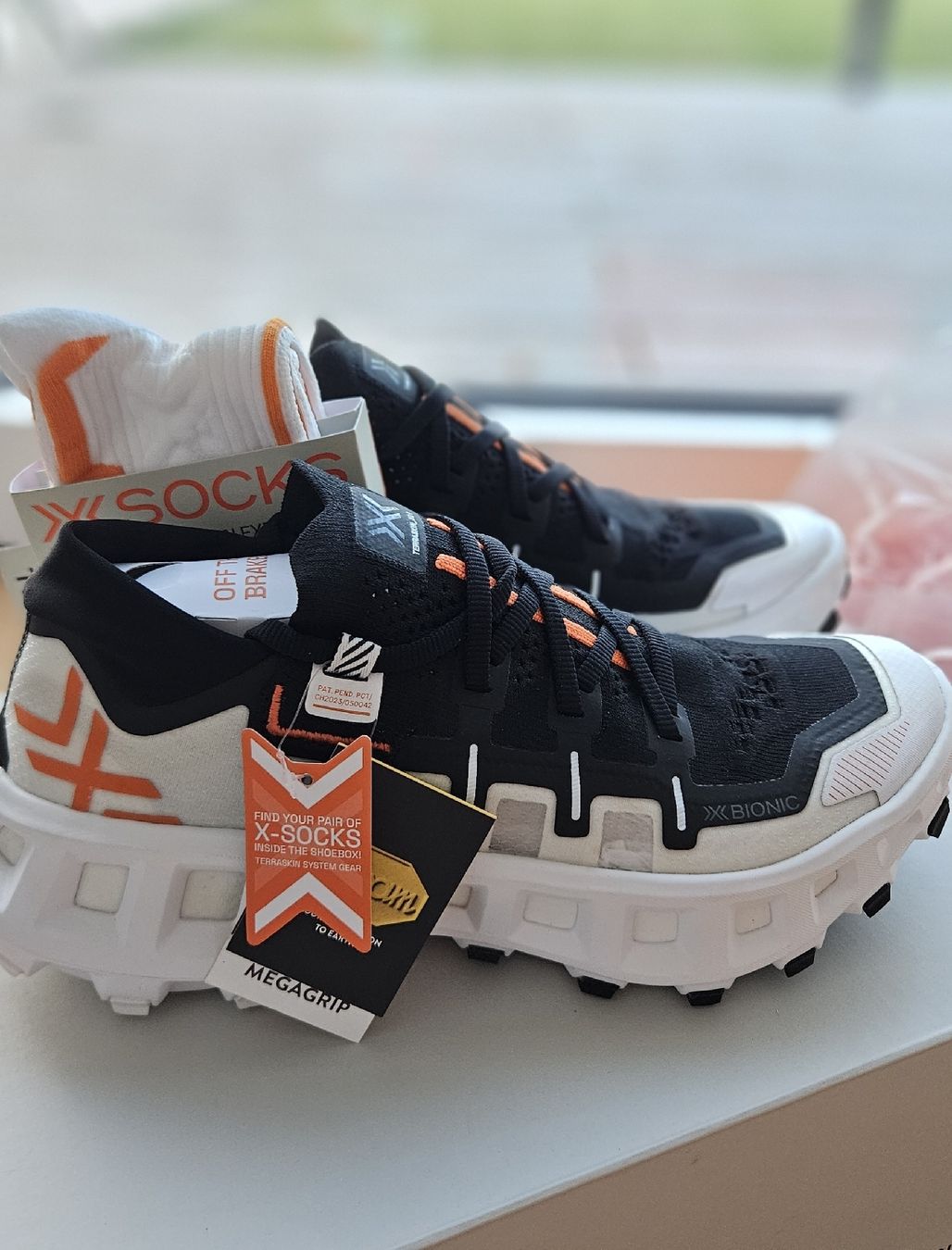 Damenschuhe: X-Bionic Terraskin X01 Gr. 38  2/3 neu!! – Neu und originalverpackt aus Oberdorf SO von Chalira