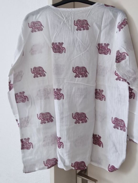 Blusen: Bluse , Shirt mit schönem Muster Gr.M – Neu und originalverpackt aus geroldswil von Gumball1