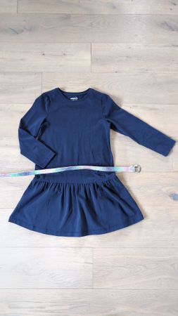 Zalando Kleid Gr.128 marineblau, inkl. Glitzergürtel ✨