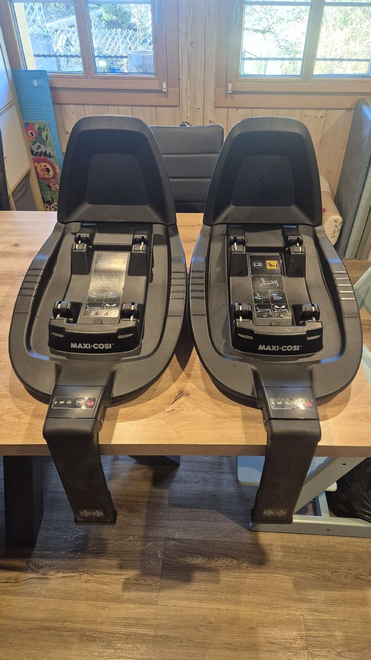 Maxi-Cosi Seggiolini per auto: Maxi-Cosi Pebble Pro i-Size mit 1 Basisstation – Usato da Oberfrittenbach venduto da Steffi1807 2