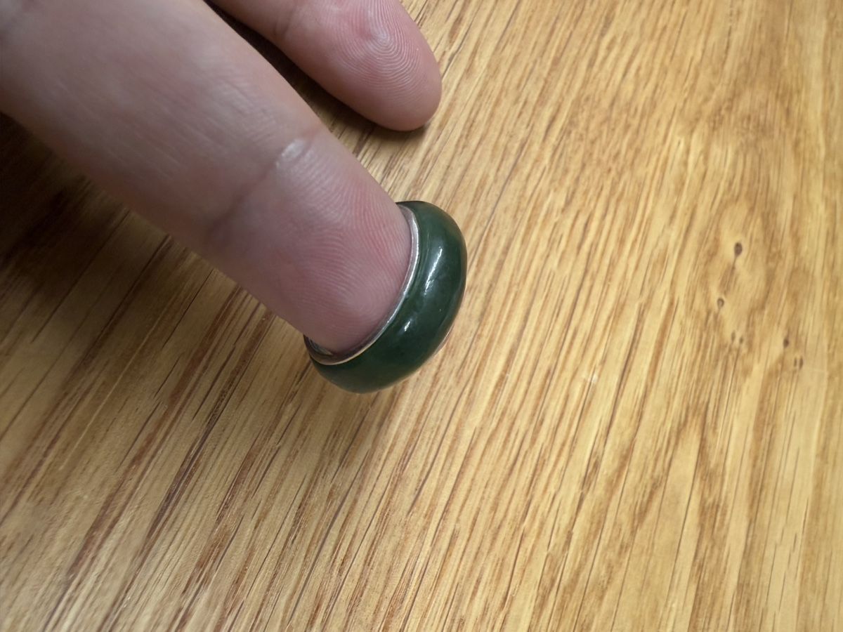 Anelli: Eleganter Jade Ring mit 925er Silberband – Usato da Horn venduto da HanSolo.