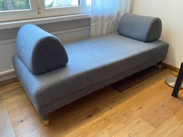 Schlafsofa grau Lattenrost Klappmechanismus
