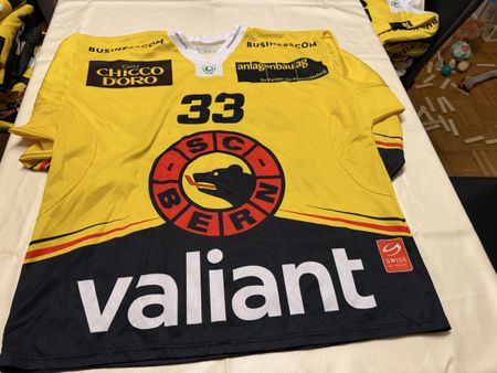 SC Bern Junioren Gameworntrikot Nummer 33 Grösse XL