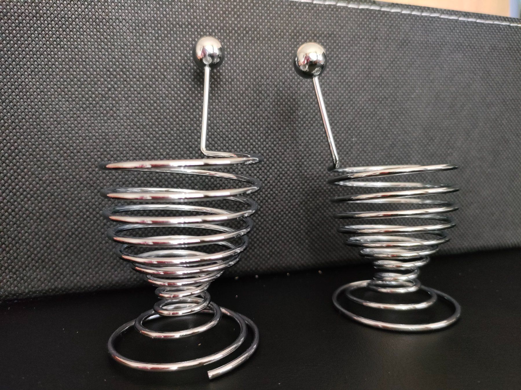Altre Stoviglie: 4 Spiral Eierbecher Edelstahl – Usato da Wiesendangen venduto da s_er