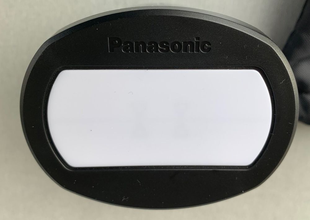 Objectif De Conversion 3D Panasonic VW-CLT1-H Pour Caméscope - Occasion Fonctionnelle, Couleur Gris Métallique