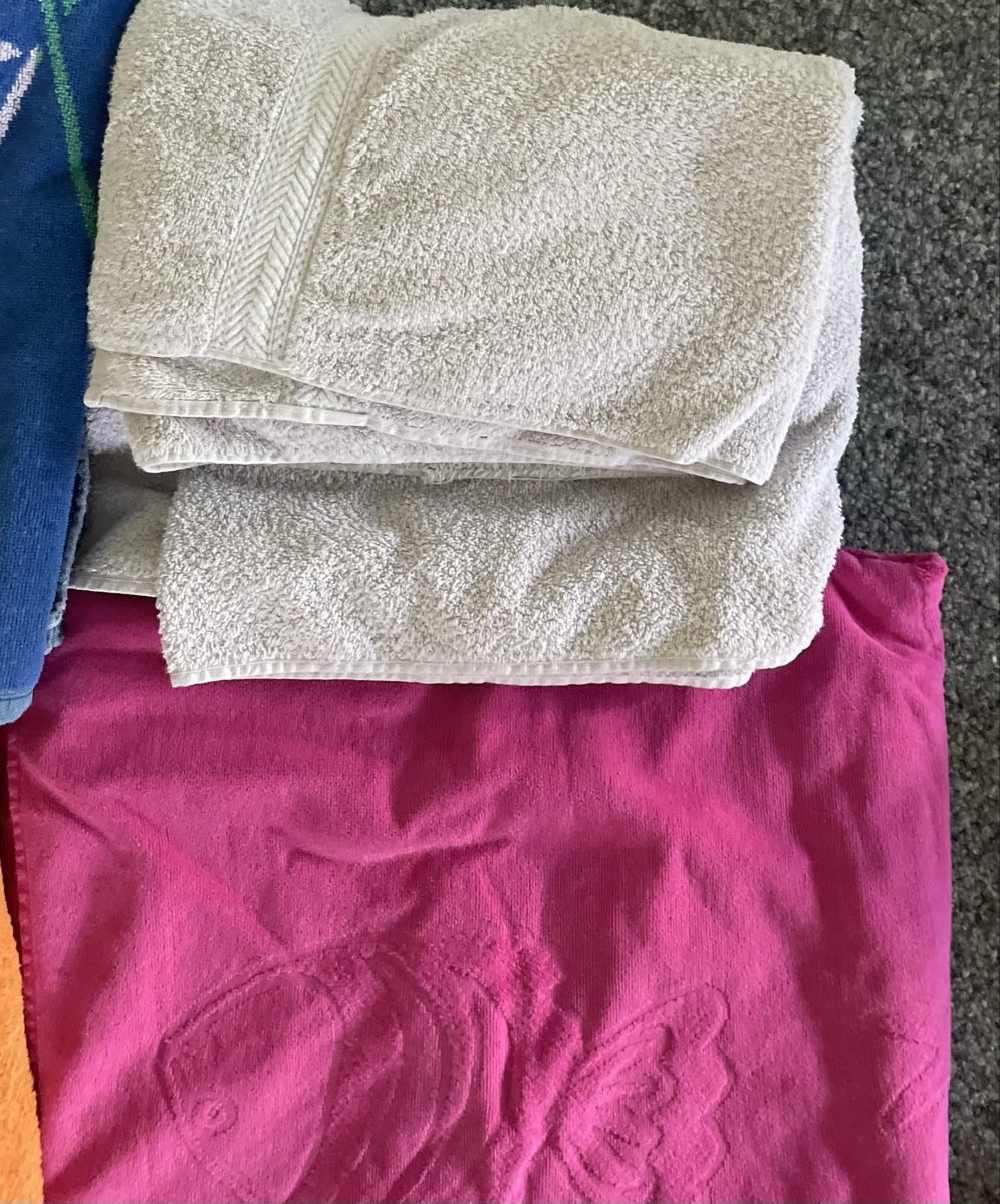 Badetücher: Frottee Handtücher 4er Set bunt, gebraucht  – Gebraucht aus Au ZH von Jaggy4 3