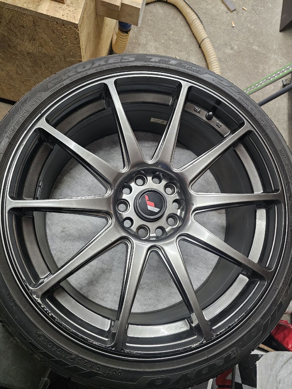Pneumatici & Ruote complete: JR Racing JR 11 – Usato da Horw venduto da 6GJ 2