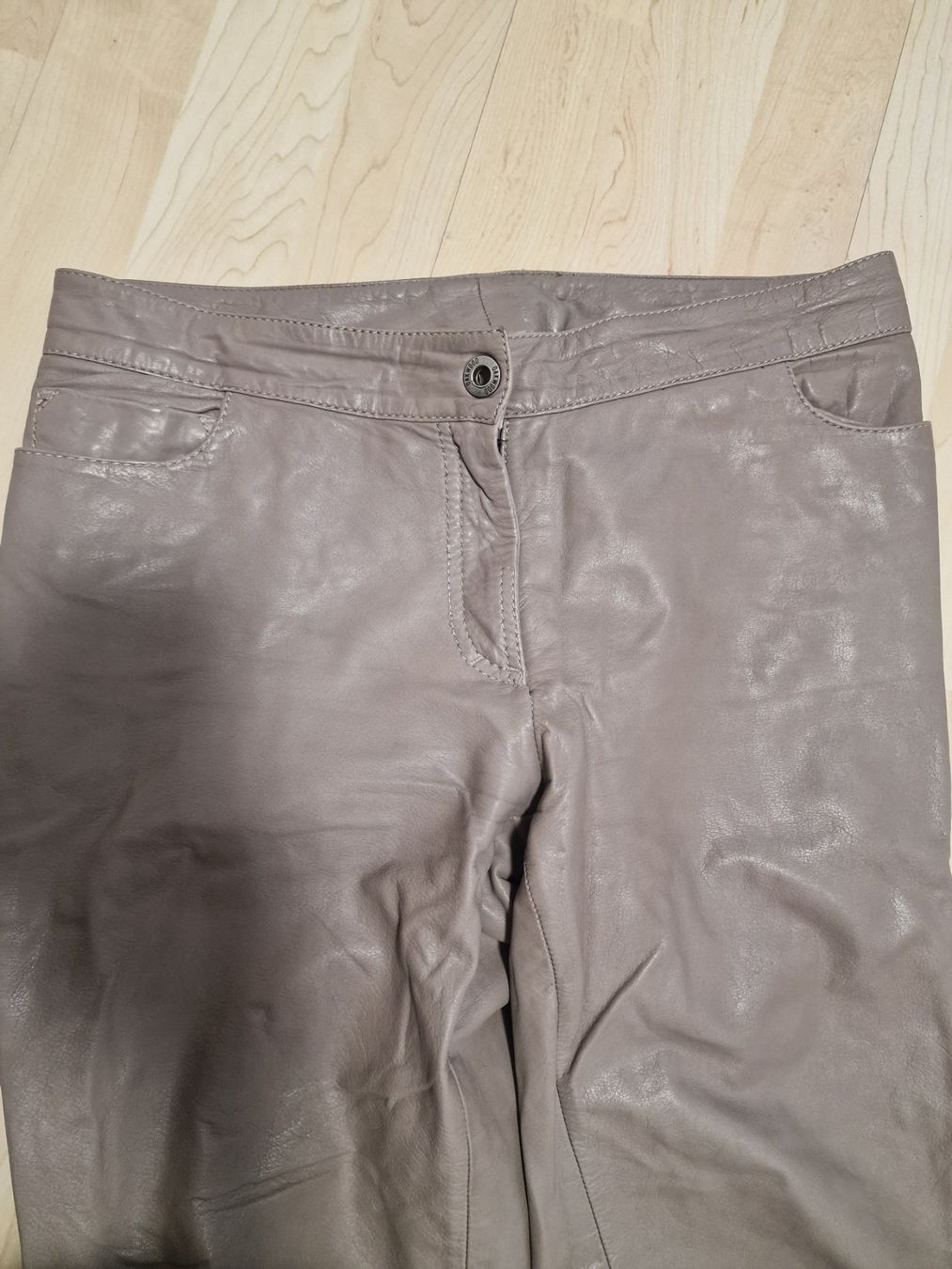 Hosen: Lederhose grau Grösse M – Gebraucht aus Knonau von nicdorf 1