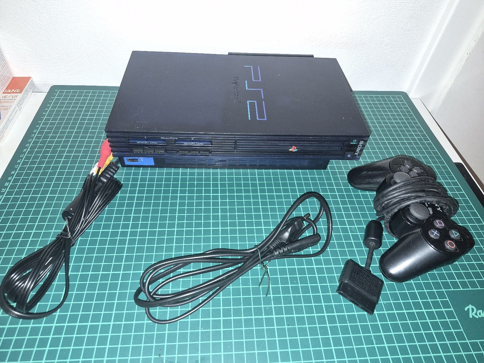 Sony Console: PlayStation 2 Midnight blue Console with PS BBN translated – Usato da Meyrin venduto da Retro-GZ 1