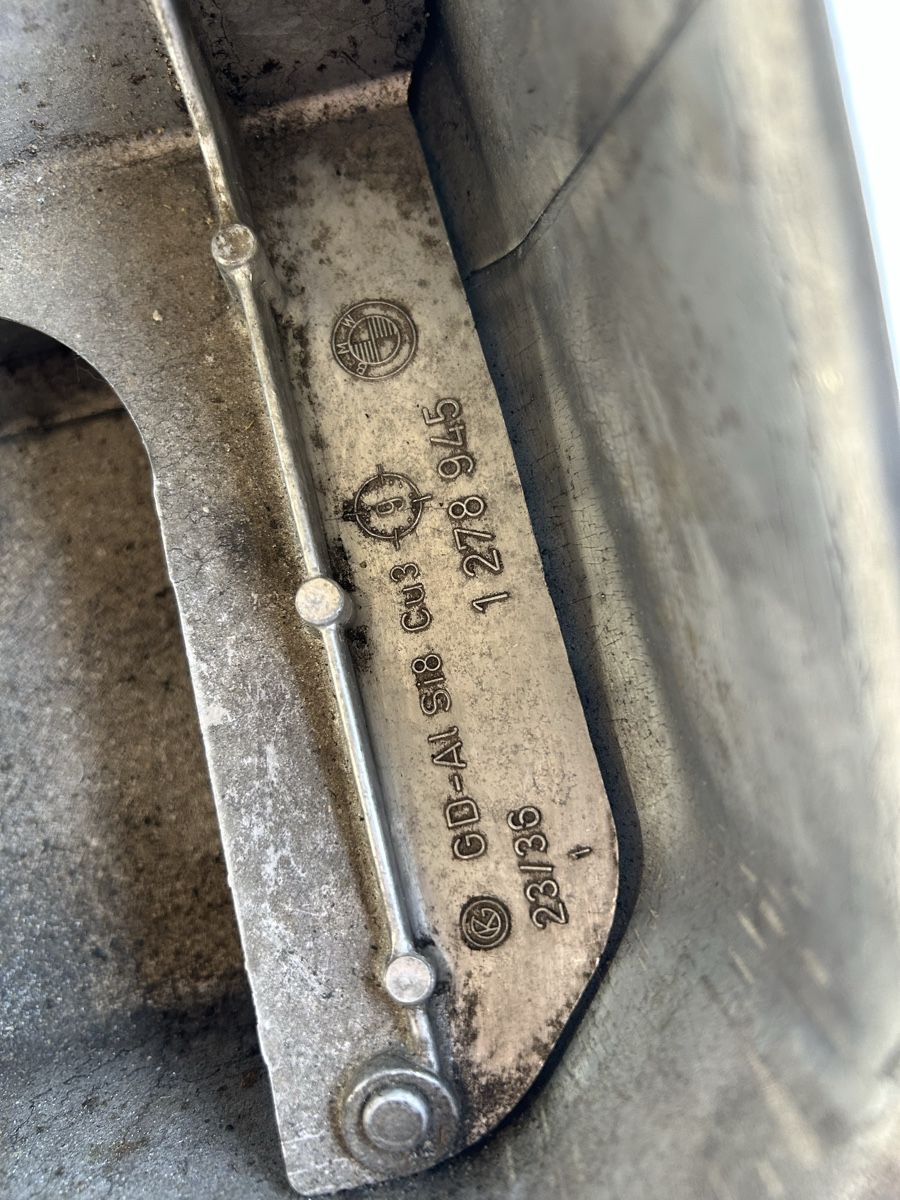 BMW Tutti pezzi di ricambio auto: BMW e30 M20b25 Ölwanne – Usato da Gampelen venduto da ste_r6hj 3