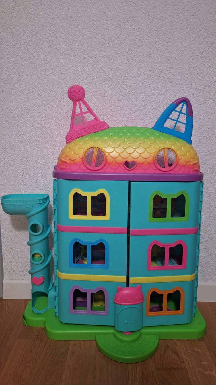 Barbie Case e mobili per bambole: Pupenhaus - Gabyhaus – Usato da Rickenbach SO venduto da hegyc