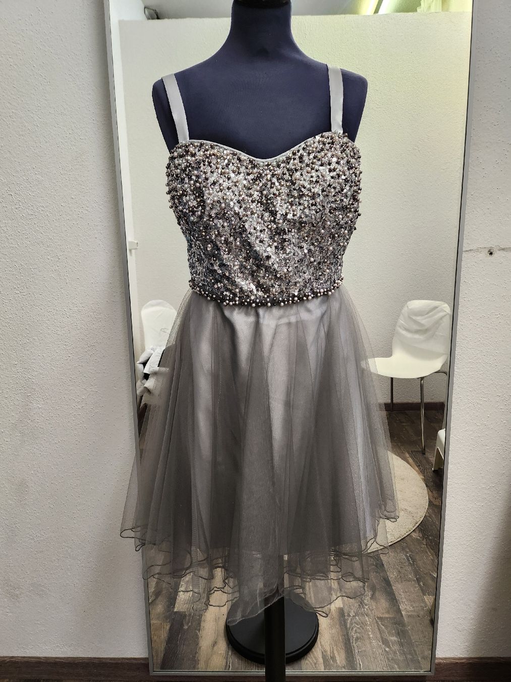 Vestiti: Kurz kleid – Nuovo (secondo la descrizione) da Uster venduto da VMT.
