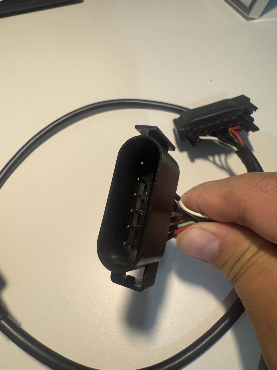 Ford Tutti pezzi di ricambio auto: Chiptuning Plus Pedalbox Tuning  Ford Galaxy 2.0 TDCI 140 – Usato da Zollikofen venduto da 1fairguy 4