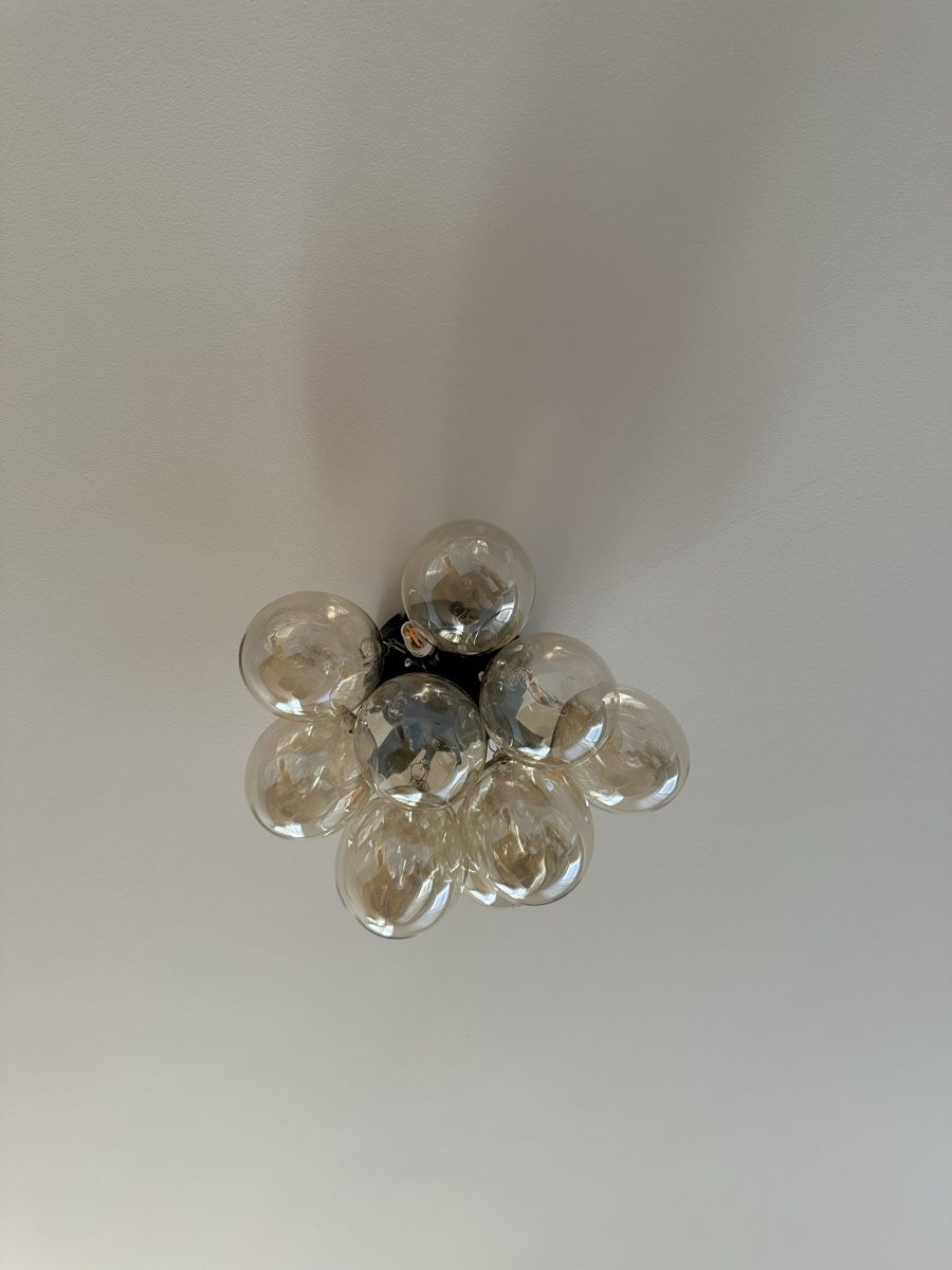 Kronleuchter & Deckenlampen: Deckenlampe Glaskugeln - zwei Jährig – Gebraucht aus Zug von S6403 2