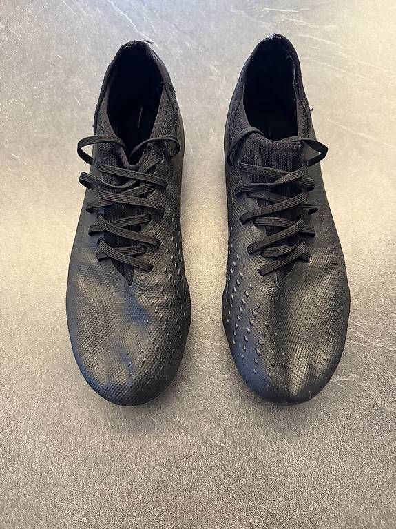 Scarpe per ragazzi: Adidas Fußballschuhe – Usato da Adelboden venduto da Jxel78