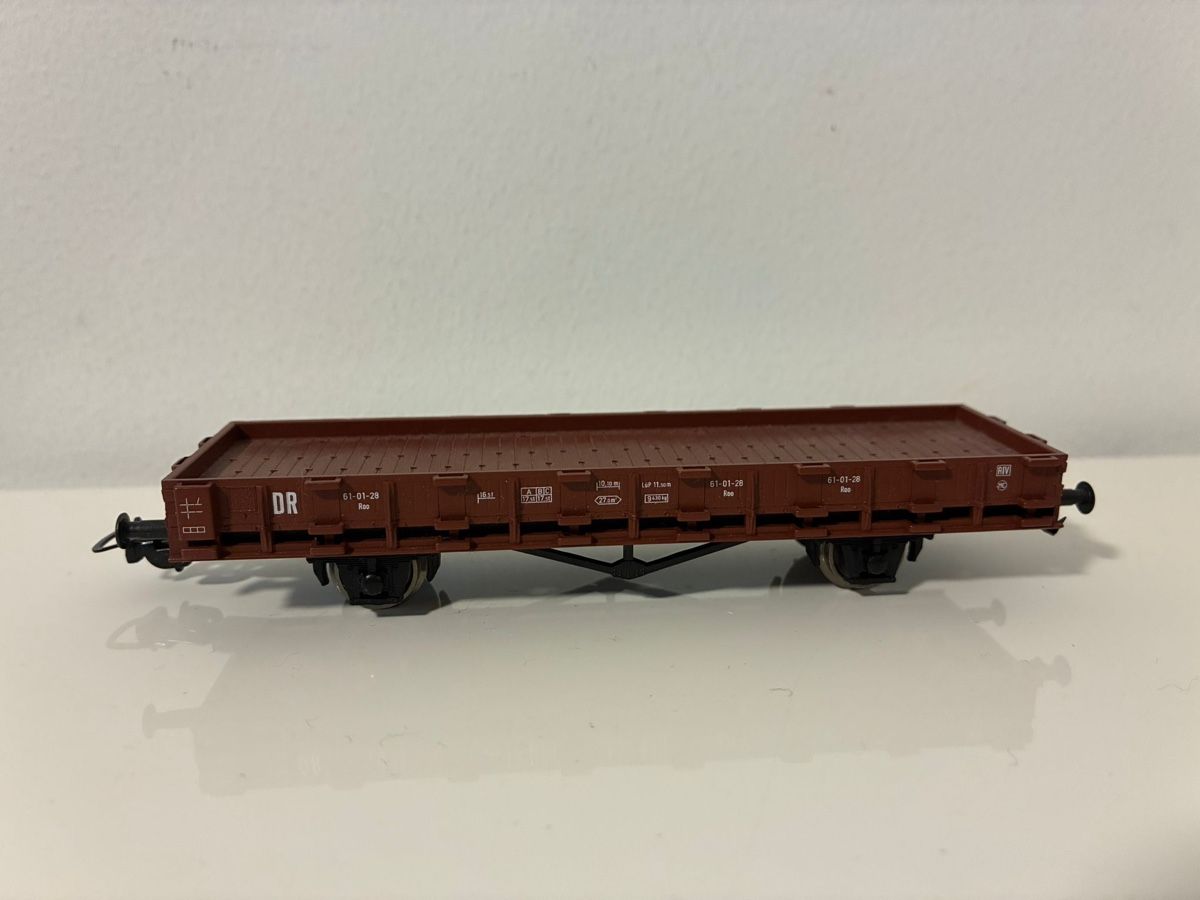 Piko Modellini di ferrovie: Flachwagen DR 61-03-28 Modellbahn Piko – Usato da Stans venduto da lor_p8xh