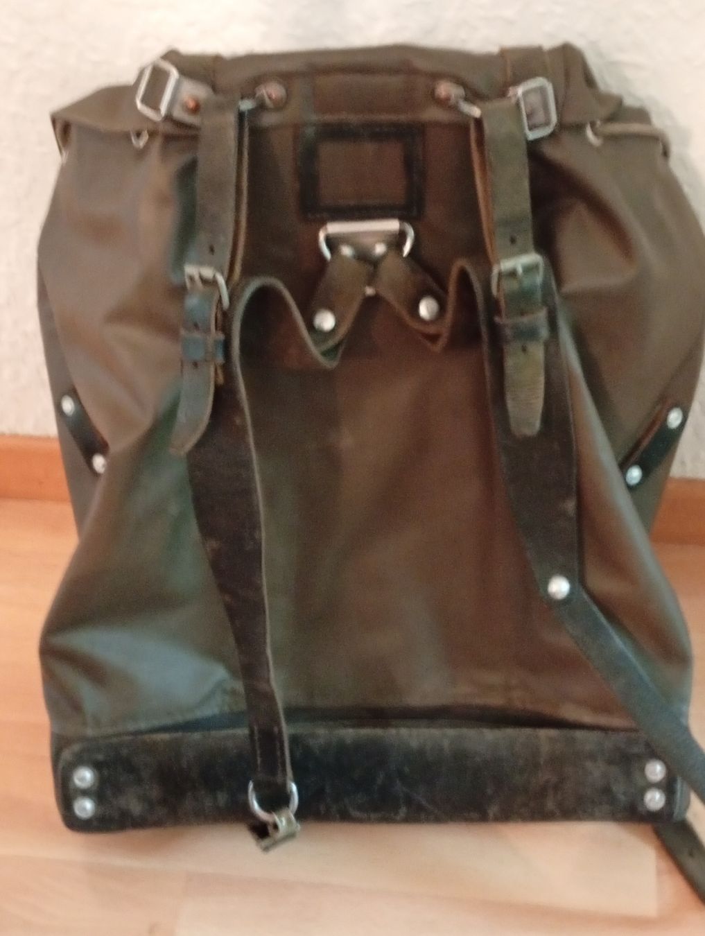 Zaini: Schweizer Militärrucksack TF ZEN 85 gebraucht. – Usato da Engelburg venduto da CH.Me 2