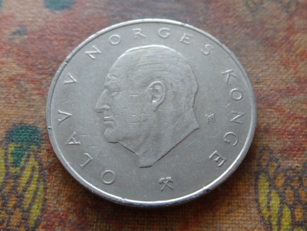Tutti le monete: NORVEGE  5  Kroner  1981  (P) – Usato da Romanel-sur-Lausanne venduto da Swift13