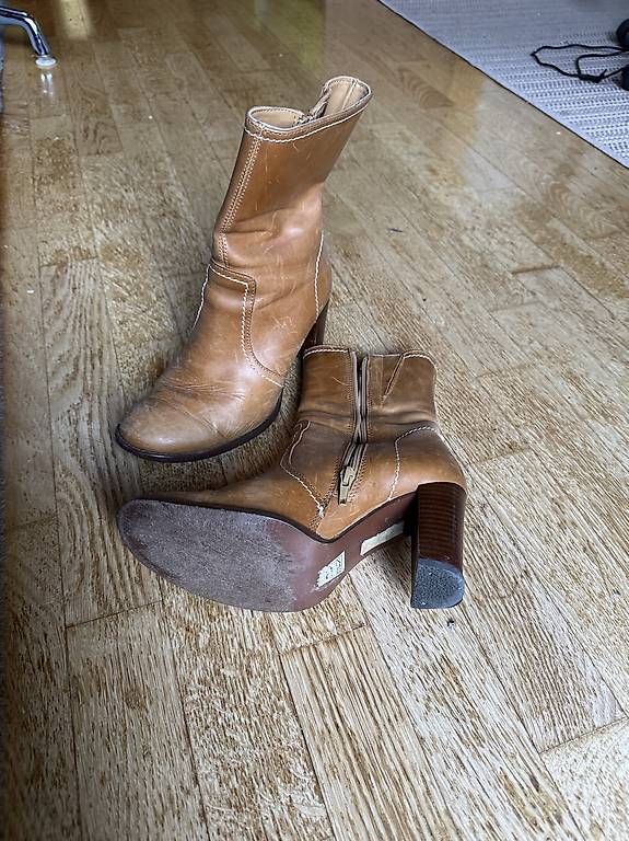 Scarpe da donna: Damen Stiefeletten Gr. 38 – Usato da Grindelwald venduto da hintkar 1