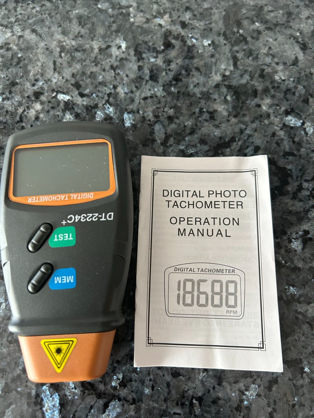Misurare: Digital Tachometer DT-2234C+ mit Bedienungsanleitung – Usato da Root venduto da Mpcshop 2