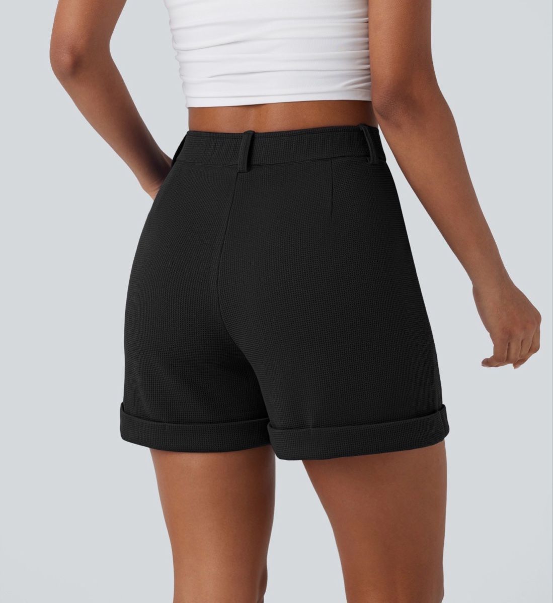 Pantaloni: Schwarze Shorts – Usato da Henau venduto da martina_1998 1