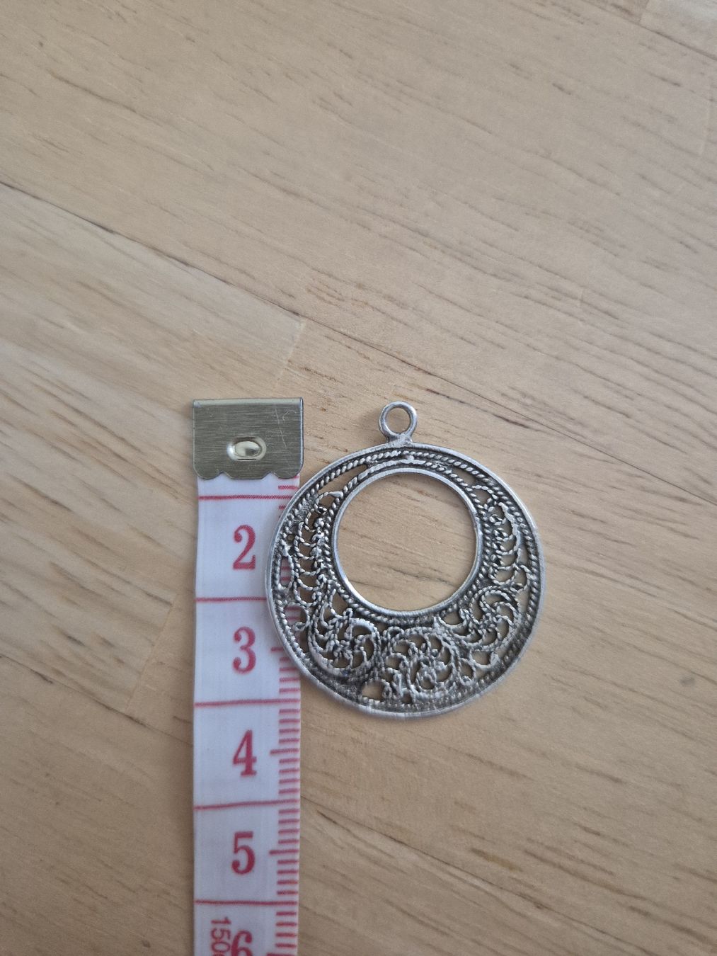 Ciondoli: Silberner Anhänger, filigranes Muster, Durchmesser ca. 3cm – Usato da Zürich venduto da Inanina 3