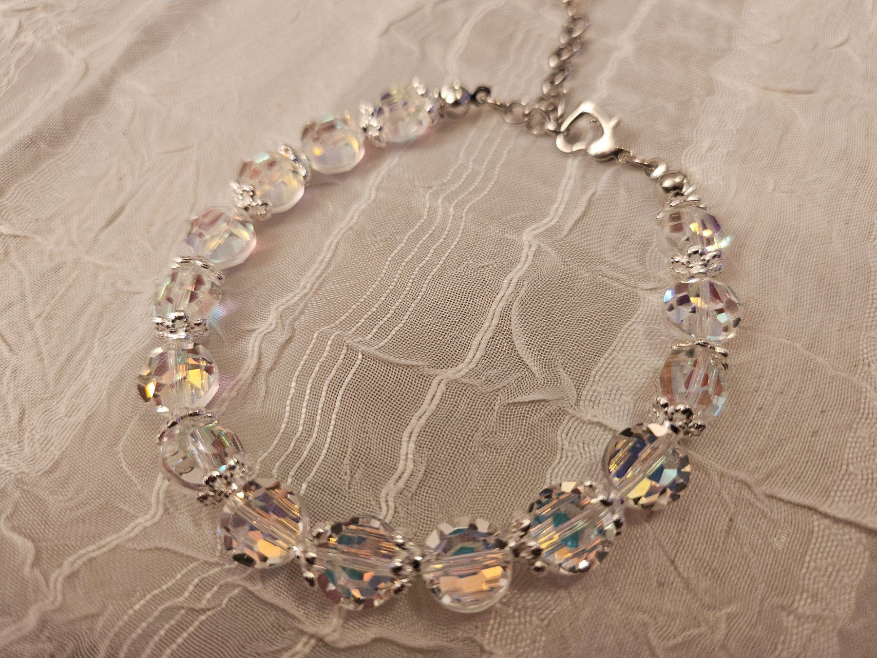Bracciali & Braccialetti: Handgemachte armkette aus swarovski perlen – Nuovo e nell'imballaggio originale da Dietikon venduto da Eleda 1