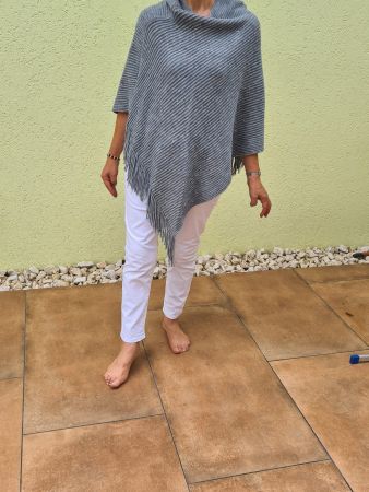 Damen Cape mit Fransen