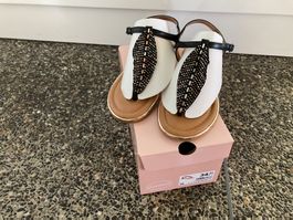 Neue Sandalen Flipflop Gr. 36