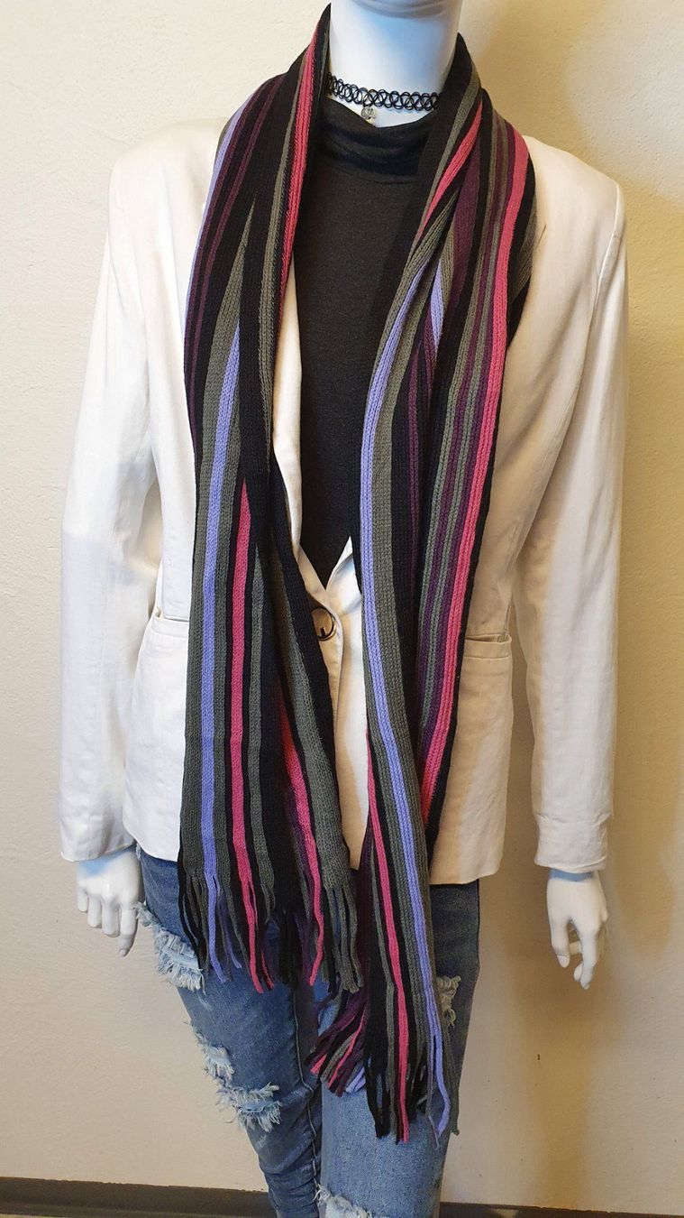 Foulard & Sciarpe: Schal 🌺 – Usato da Wald ZH venduto da CapLux 1